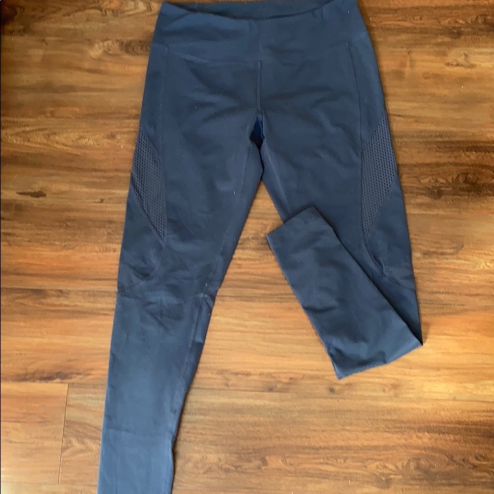 Navy Zella Leggings